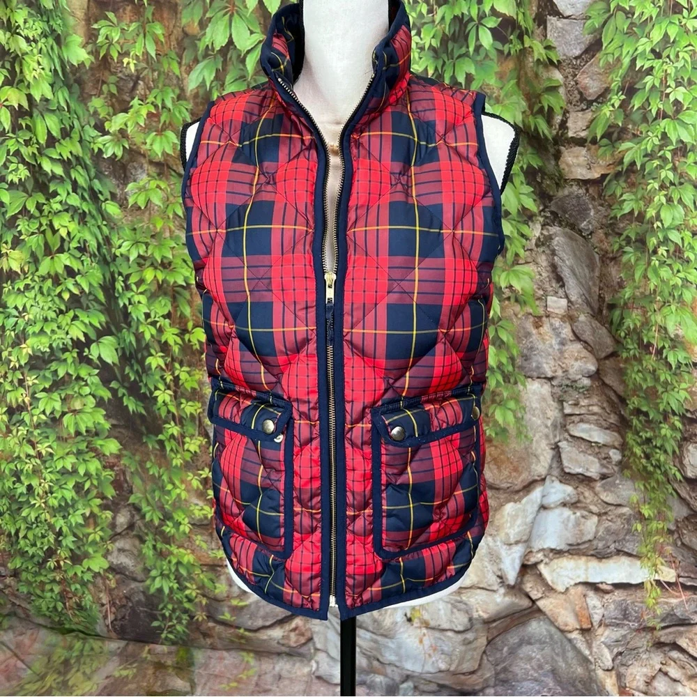 J. CREW Preppy Excursion Red and Blue Tartan Plaid Down Puffer Vest, XS